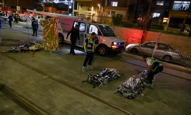 Восемь израильтян убиты при выходе из синагоги в Восточном Иерусалиме