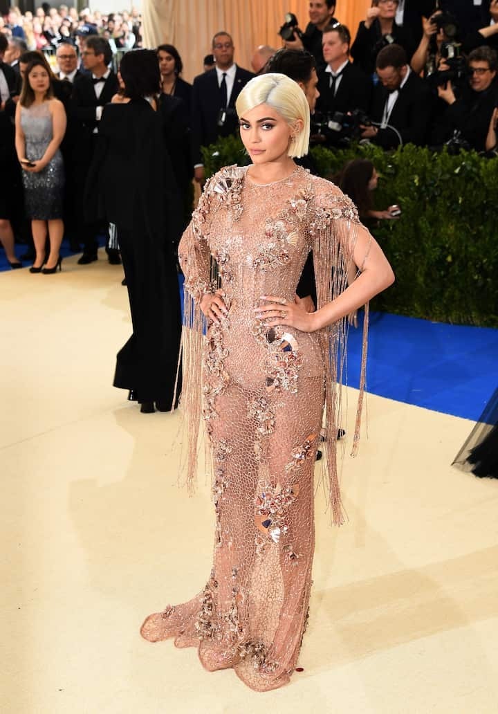 Кто самый популярный человек в мире за 2022 год ???