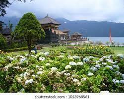 Ты просто обязан увидеть и ощутить эмоции от путешествия, именно туда..