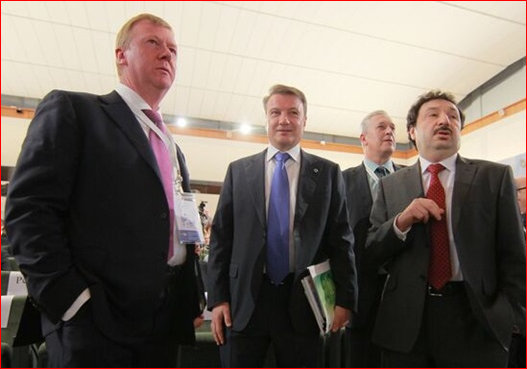 Договоряк? Почему Анатолию Чубайсу и Владимиру Мау дали спокойно сбежать из России. Власть боится