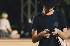 Услуги операторов сотовой связи: законны ли их повышения? Разбираемся.