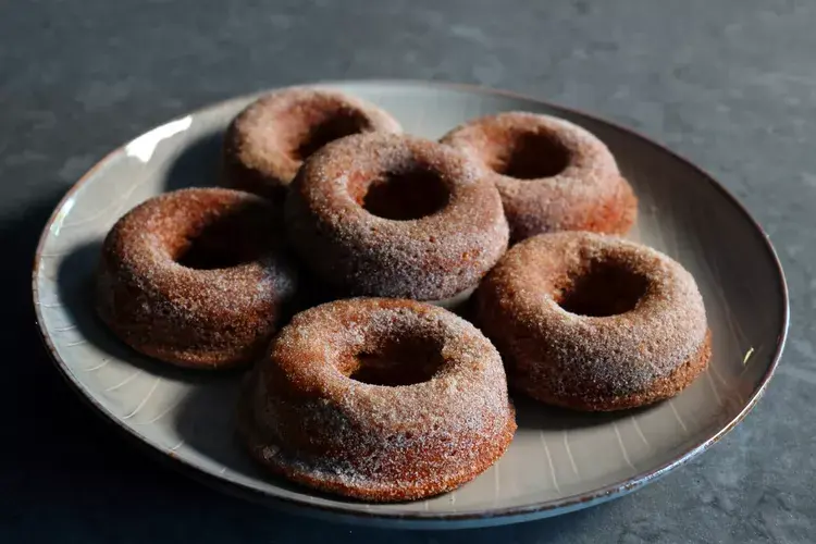 Запеченные пончики с яблочным сидром