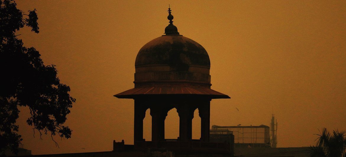 ООН решительно осуждает нападение на мечеть в пакистанском Пешаваре. Огромные жертвы в результате теракта в Пакистане.