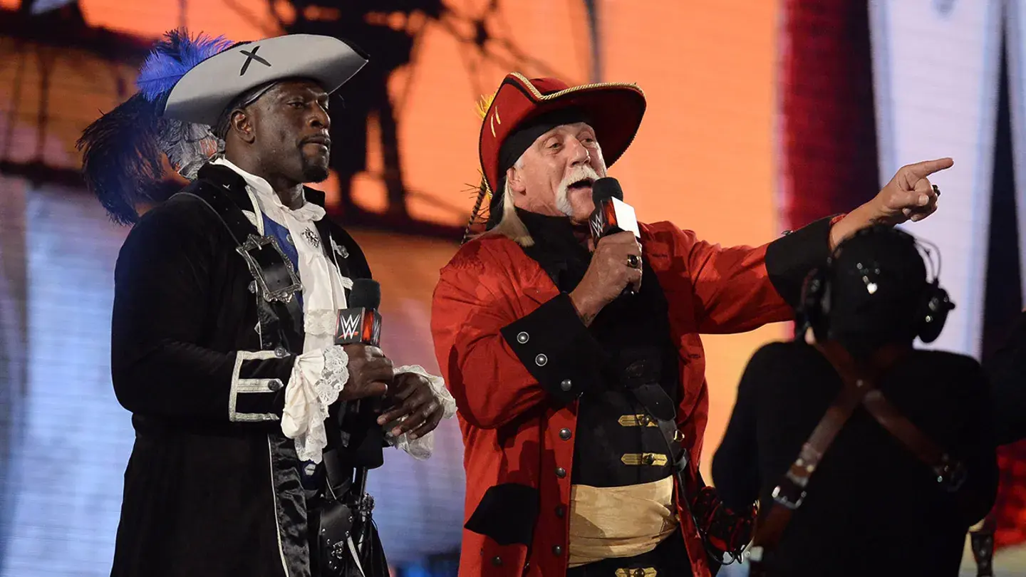 По словам Курта Энгла, Халк Хоган не чувствует нижнюю часть тела после очередной операции на спине.