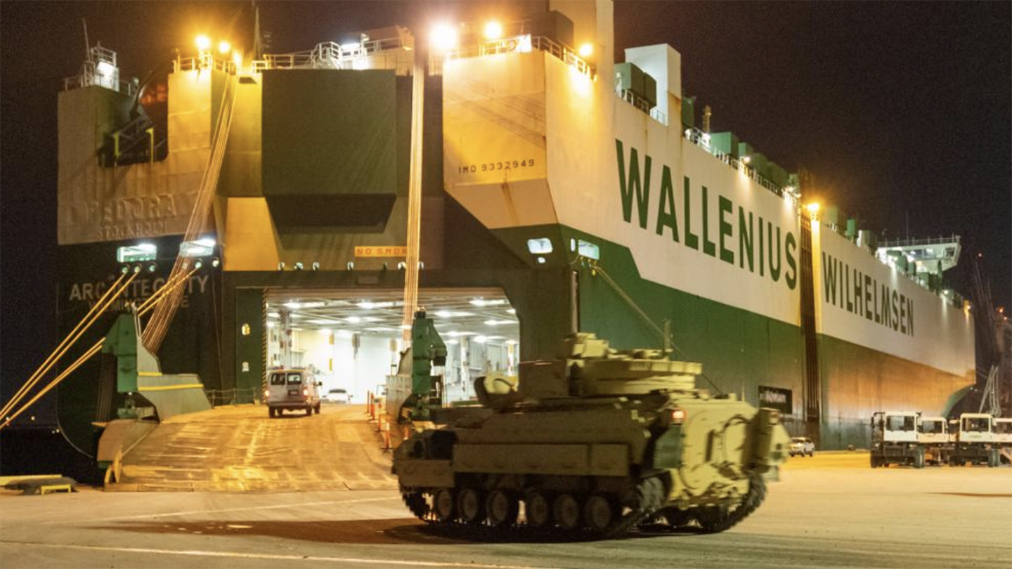 Украина получила 60 боевых машин Bradley