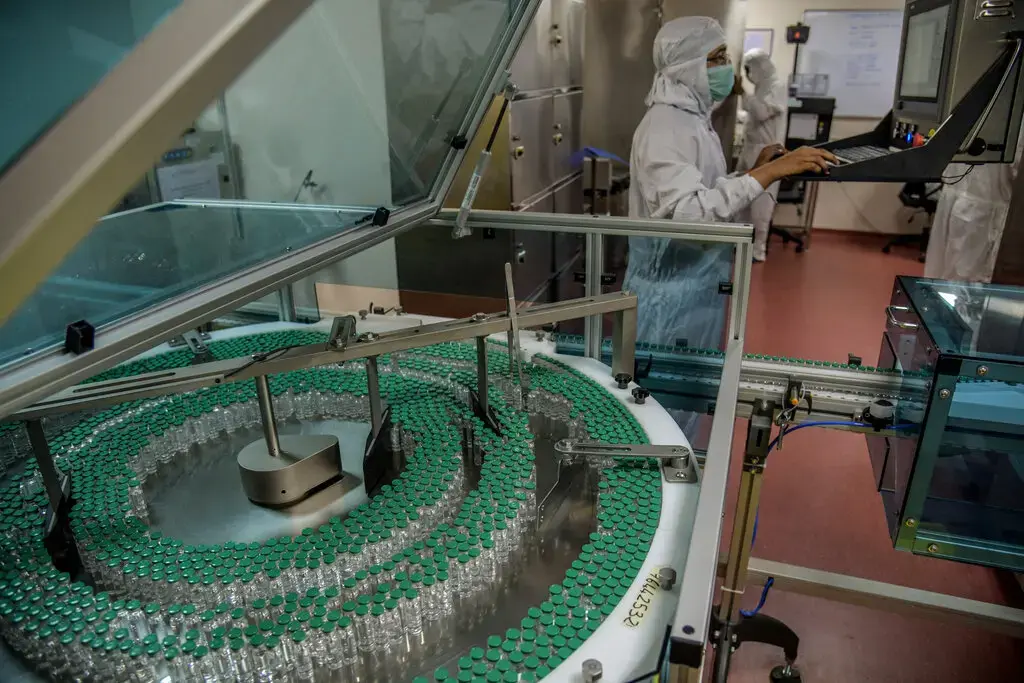 Производители вакцин сохранили 1,4 миллиарда долларов предоплаты за отмененные прививки от Covid для бедных людей во всем мире