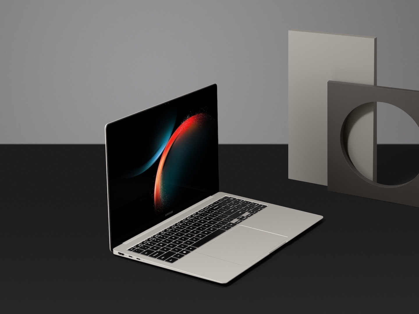 Samsung Galaxy Book 3 Ultra - это легкий ноутбук с экранами RTX 4070 и 3K