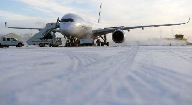 Испытания в холодную погоду: самолеты выдерживают суровые экстремальные условия.
