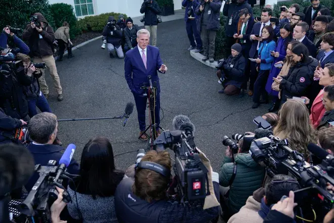 Как пособия Medicare и социального обеспечения влияют на борьбу с потолком долга Кевина Маккарти