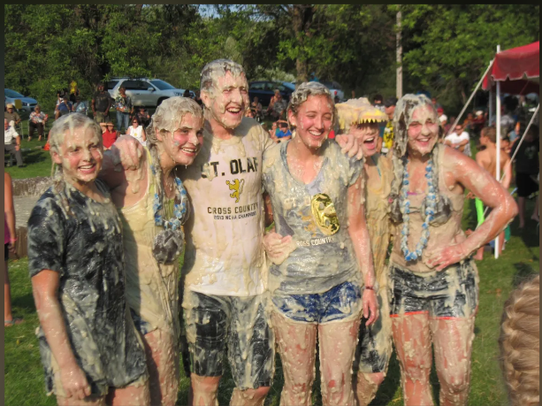 Десять безумных фестивалей еды (которые не связаны с едой)