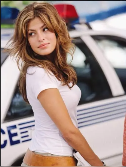 Десять самых привлекательных женщин-звезд Голливуда, все сексуальные и очаровательные, прирожденные красавицы