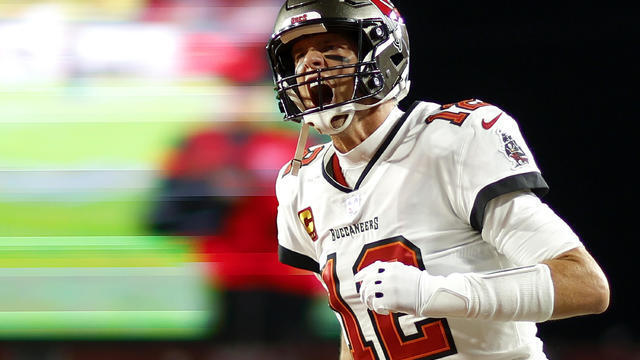 Том Брэди говорит, что уходит из НФЛ "навсегда"