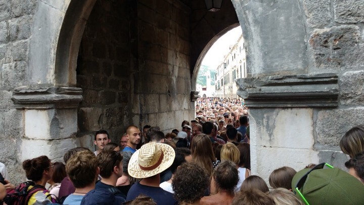 9 европейских городов, разрушенных туризмом