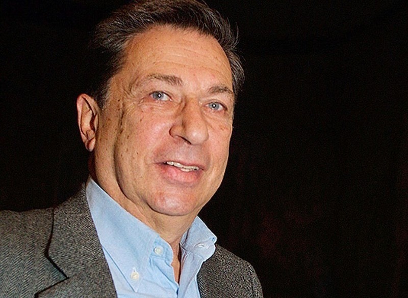 Секреты, которые скрывали от него мать и жена Игоря Кваши: образ жизни ведущего "Жди меня" Игоря Кваши.