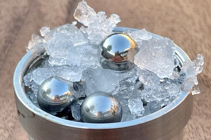 Ученые открыли новую форму льда, которая может стать ключом к поиску инопланетной жизни