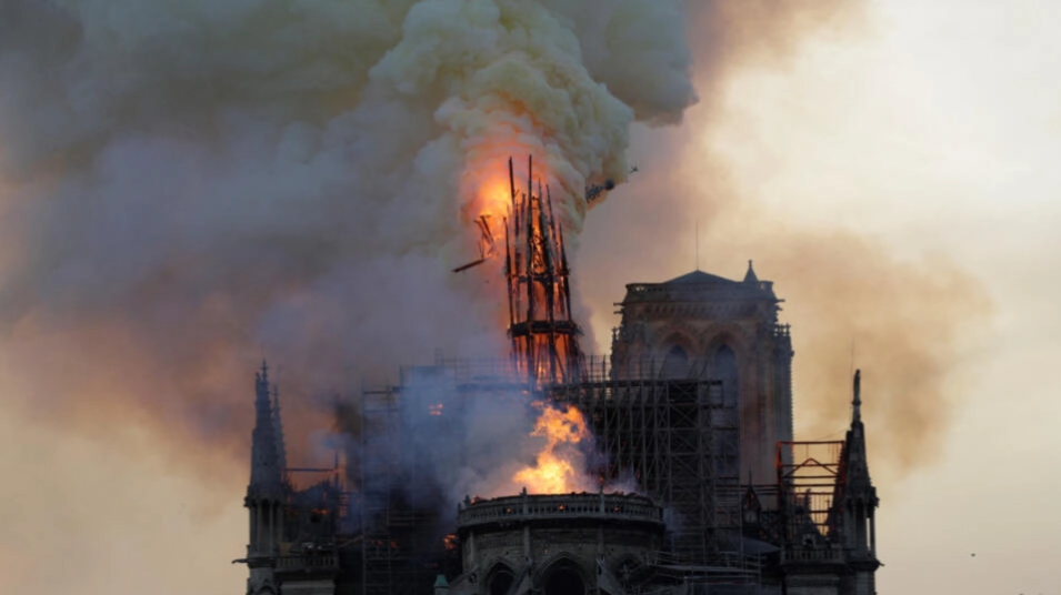 Собор Нотр-Дам обретет шпиль в этом году, а вновь откроется к концу 2024 года