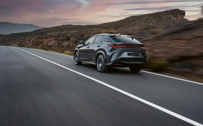 Электрический Лексус?Читай!