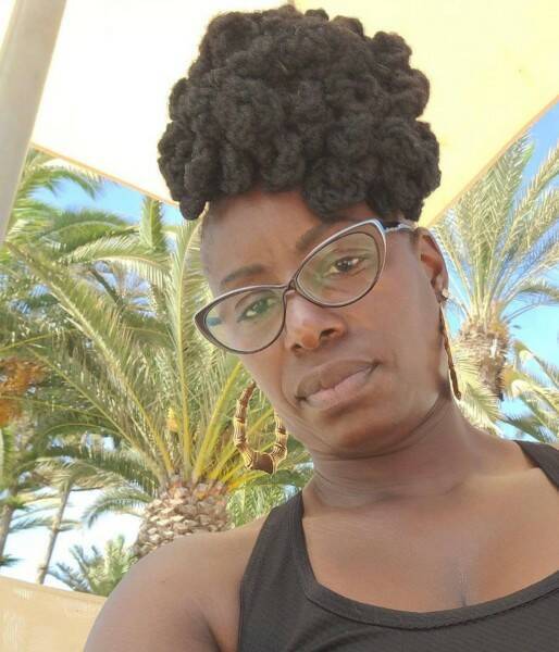 Отставной полицейский полиции Нью-Йорка и ее бойфренд погибли в Бруклине в результате возможного самоубийства