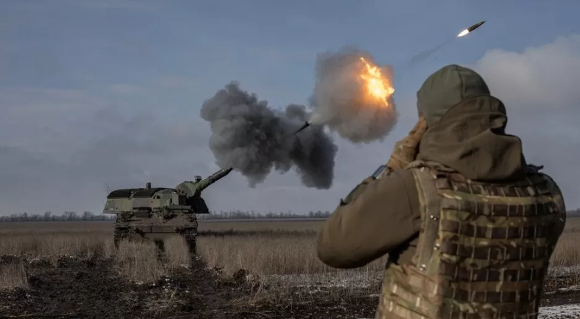 Ситуация на востоке Украины обостряется, заявил Зеленский