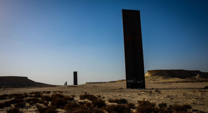Однодневная поездка в пустыню Катара: Восток-Запад/Запад-Восток и полуостров Зекрит