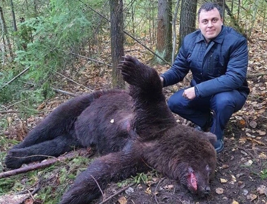 Россия - самая богатая страна в мире! Мэр провинциального уральского городка подарил олигарху 1 000 000 000 (миллиард) рублей из госбюджета 😮