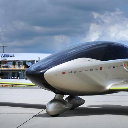 Революционное новшество - в отпуск с водородным самолетом.