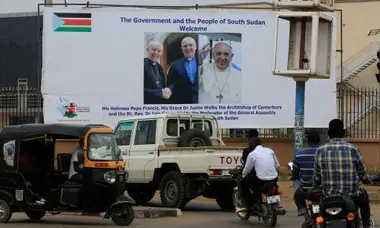 Помогите беднякам мира и Украине, заявляют благотворительные организации во время визита Папы в Южный Судан