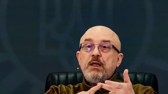 Новости,события,факты: Украина : Министерству обороны угрожают перестановками на фоне коррупционного скандала