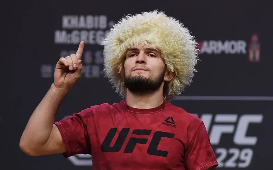 Самый богатый боец по рейтингу Forbes Хабиб Нурмагомедов.