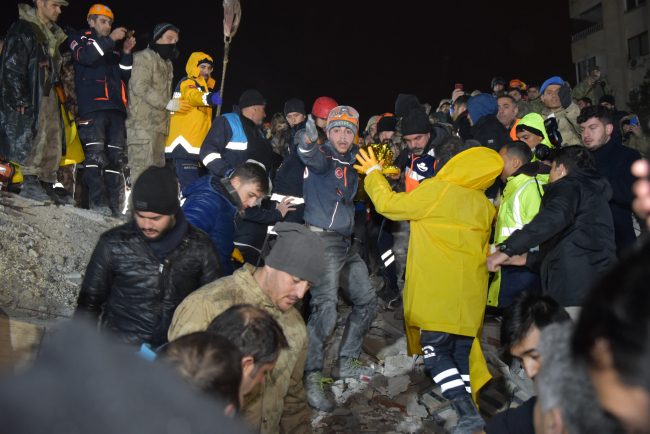 Землетрясение силой 7,7 и 7,6 балла в Кахраманмараше