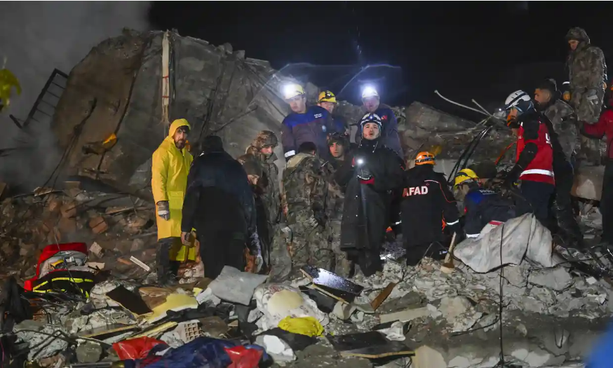 Землетрясения в Турции и Сирии: что известно на данный момент на второй день