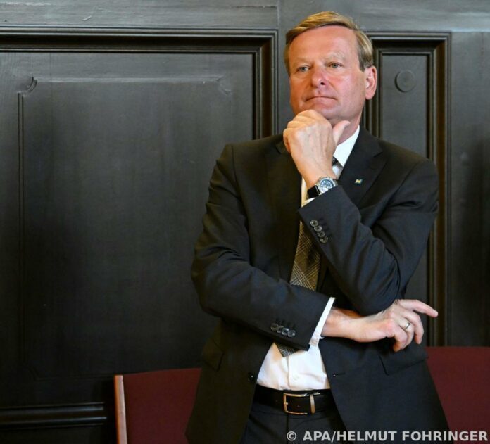 Хафенекер видит вечеринку после Вальдхойсля-Загера на линии