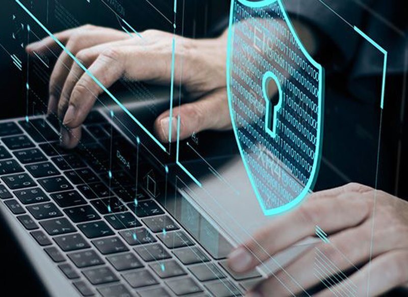 Закон: в Госдуме готовятся принять ужесточение наказания за слив персональных данных, похищение баз данных