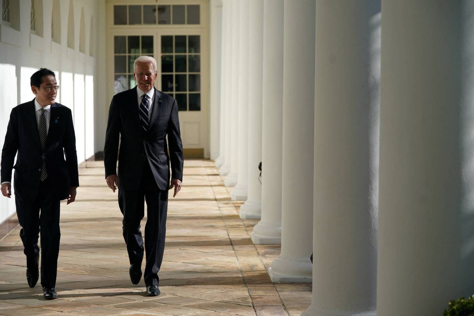 С прицелом на Китай, Япония введет контроль за экспортом полупроводниковых технологий этой весной