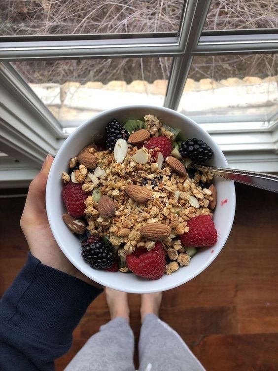 Как правильно питаться и предотвратить болезни образа жизни.