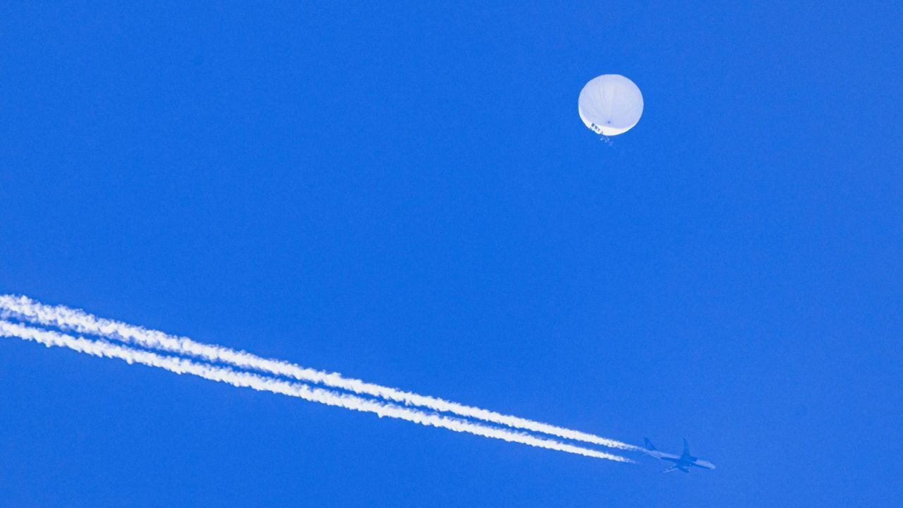 Байден говорит, что США "поступили правильно", сбив китайский шпионский шар