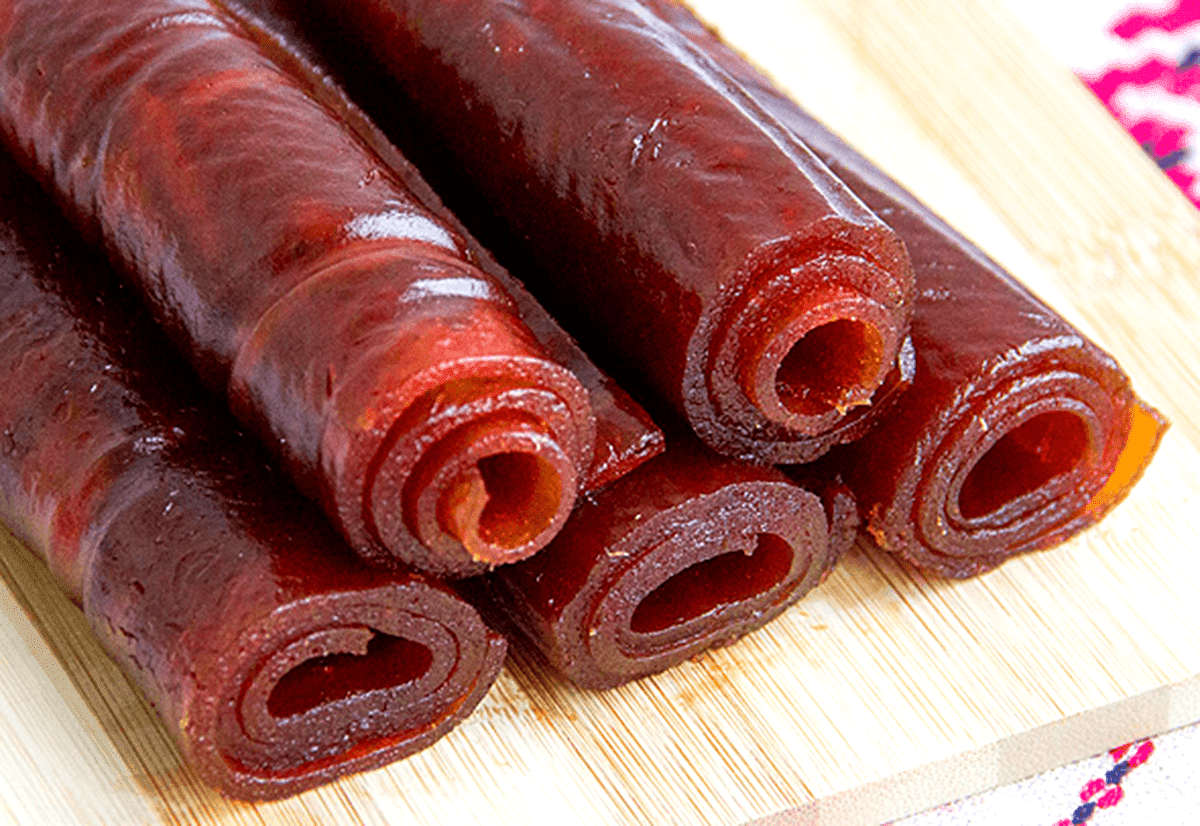 Сладкое не значит "вредное"❗ Диетологи рассказали, какие сладости полезны для здоровья и даже замедляют процесс старения организма 🍯 🍫