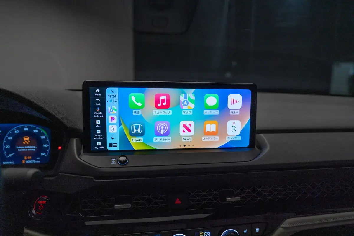 Honda Accord Hybrid 2023: первый обзор: элегантный седан с Google Smarts