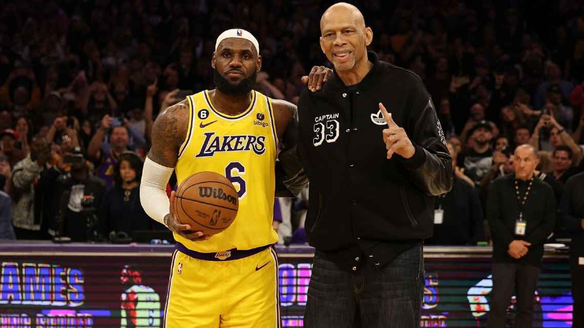 Леброн Джеймс обошел Карима Абдул-Джаббара и стал лучшим бомбардиром НБА за всю историю.