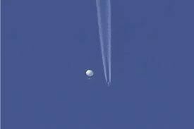 Китай хочет вернуть свой сбитый самолет-шпион, заявляя, что он "не принадлежит США