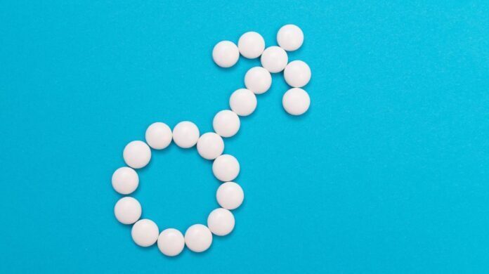 Мини-половое созревание описано у мужчин.