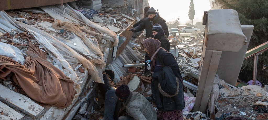 Третье утро после землетрясения в Турции