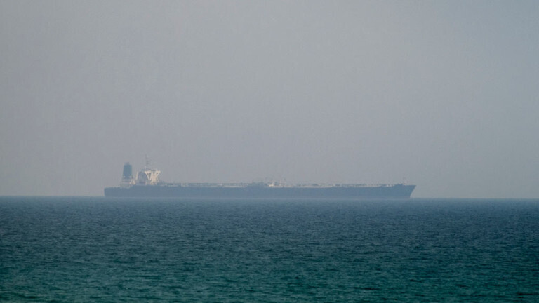 Иранский "флот-призрак" перевозит российскую нефть, попавшую под санкции.