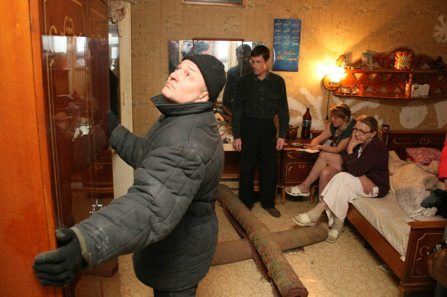 "Россия запрещает деятельность коллекторов: банки усиливают свои отделы для работы с просроченными долгами"