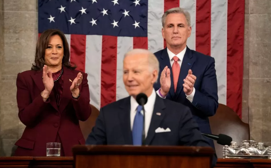 Состояние страны в 2023 году: Байден призывает Конгресс прекратить экономическую борьбу