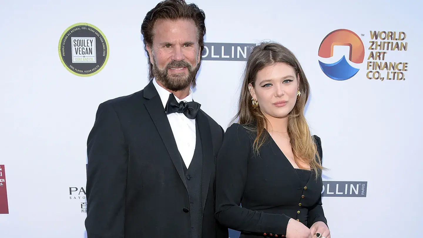 Леонардо Ди Каприо не состоит в романе с 19-летней моделью, несмотря на будоражащие слухи в Твиттере