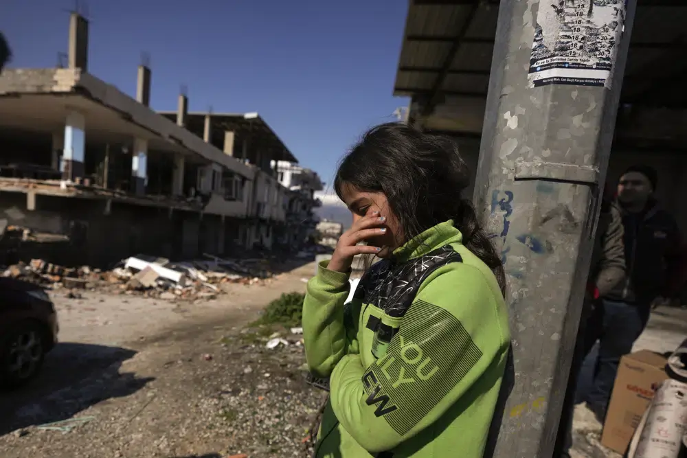 Надежда угасает, поскольку число погибших в результате землетрясения в Турции и Сирии перевалило за 11 000