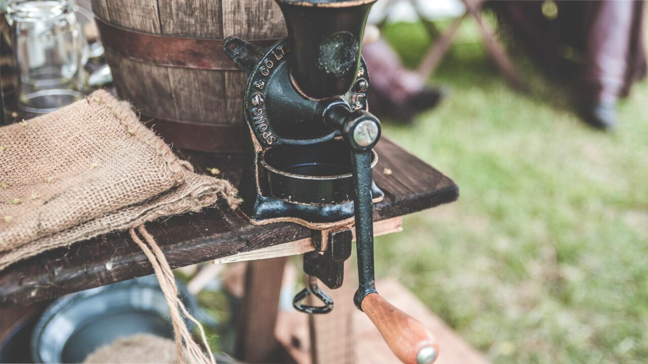 Так еще дед учил. Самая острая заточка ножа для мясорубки