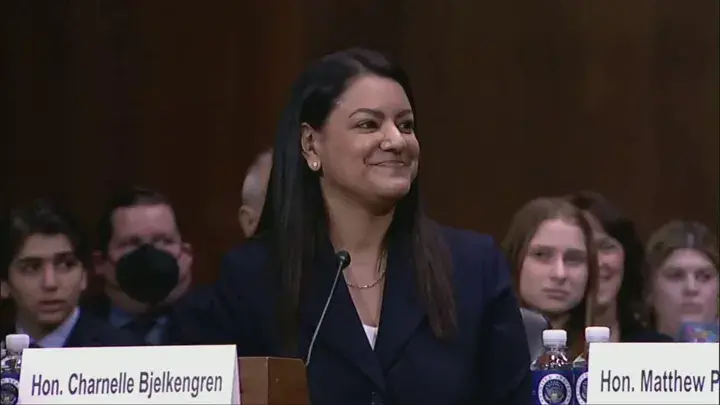 Судебный кандидат Байдена подвергся критике за предполагаемое отсутствие юридических знаний и опыта