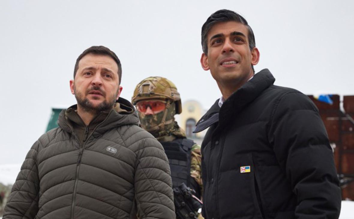 Он просит танки, но Великобритания пока молчит. А как реально обстоят дела?